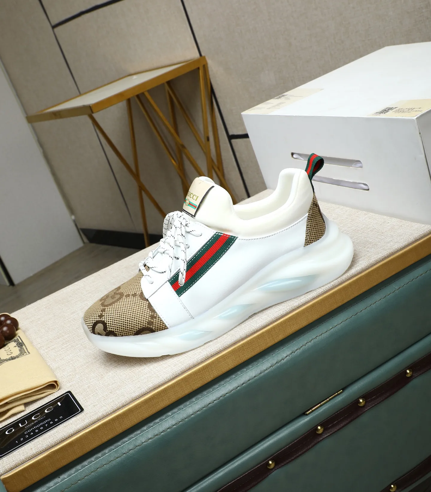 Men's shoes💰440 GUCCI🔍🔍Latest spring style On sale at the same time at the counter, original calfskin imported from Italy, genuine leather lining, (high-end, luxury, and class) exquisite workmanship, soles: original soles specially provided by the original factory, ⚠Exclusive double-layer movable molded soles are super comfortable⚠, real photos🎬The real ones are better🔍🔍"High quality·Follow the order" code number 38-44
